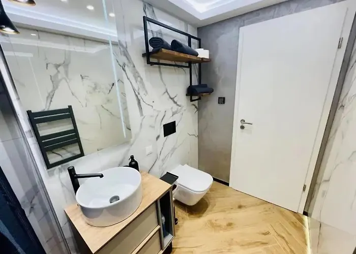 Joy Stylish * Brassó